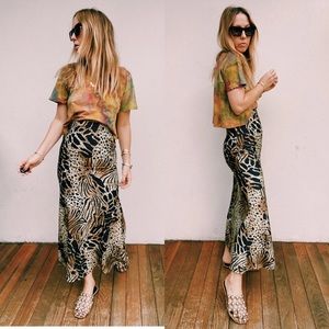 NWOT Novella Royale Broken Wing Midi Skirt